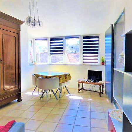 La Terrasse Ensoleillee Arles Camargue Apartment Luaran gambar