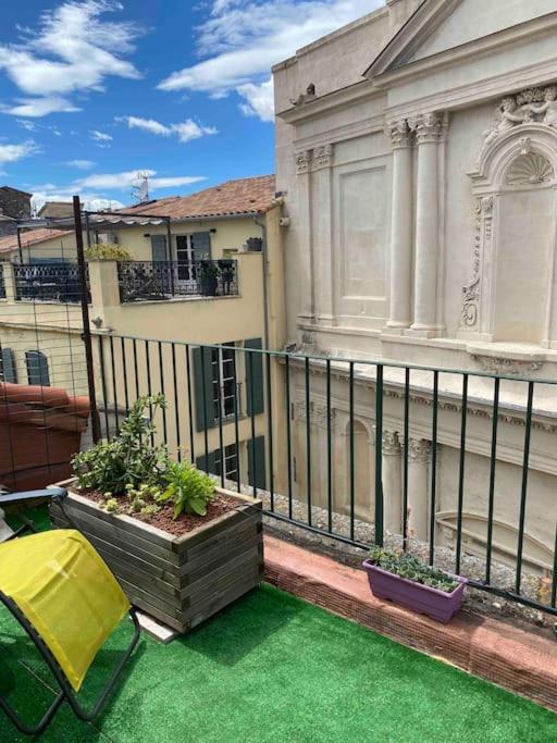 La Terrasse Ensoleillee Arles Camargue Apartment Luaran gambar
