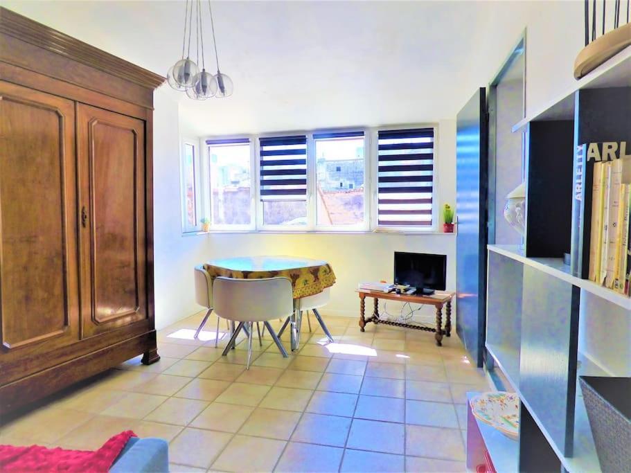 La Terrasse Ensoleillee Arles Camargue Apartment Luaran gambar