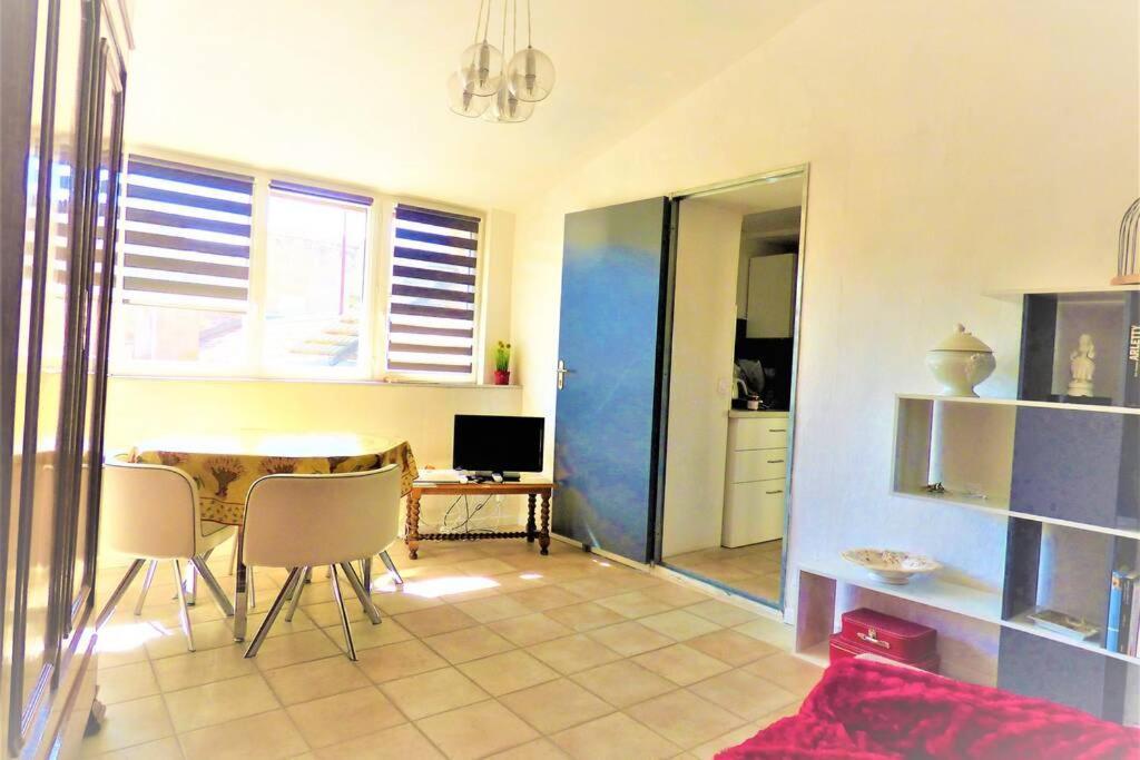 La Terrasse Ensoleillee Arles Camargue Apartment Luaran gambar